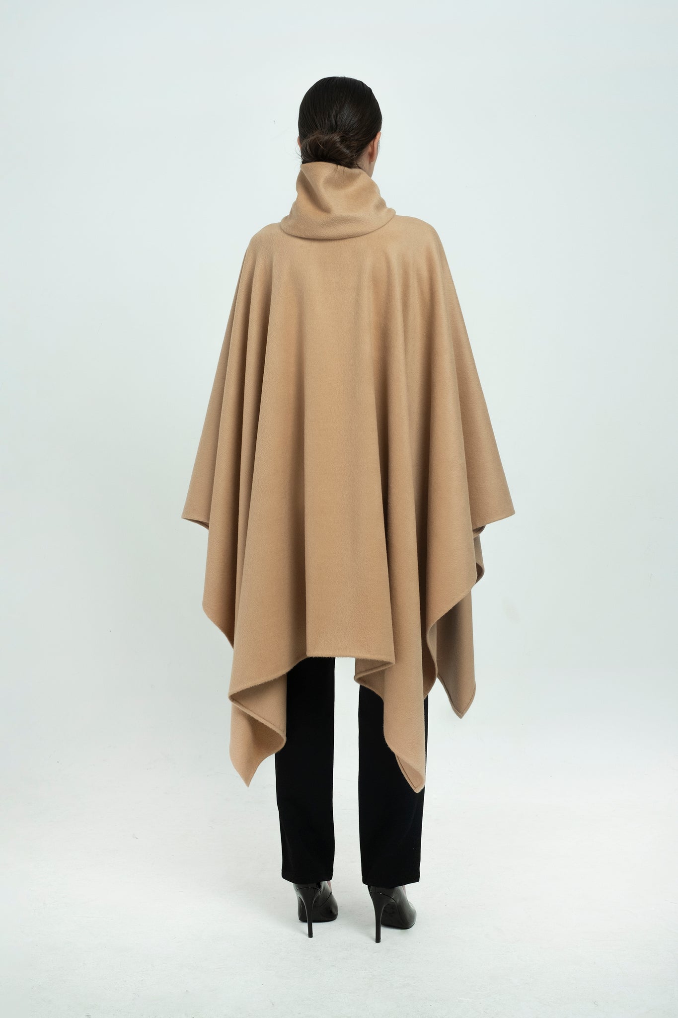 PRE ORDER | The Denise Cape